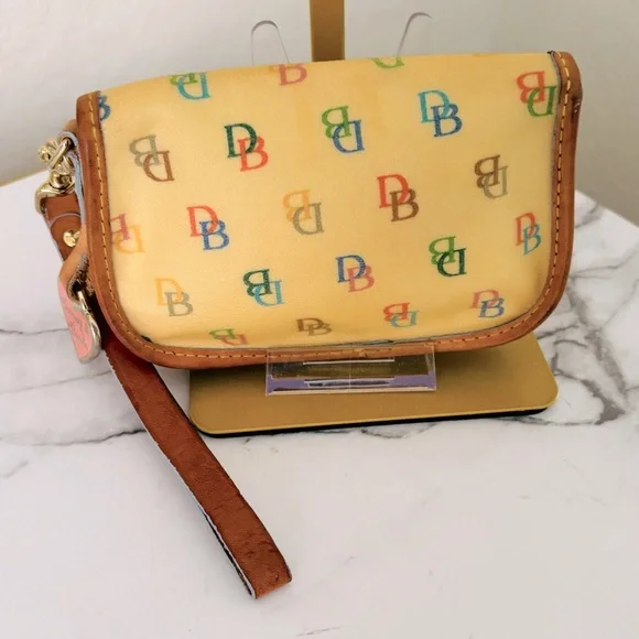 Dooney & Bourke Vintage Rainbow DB Vinyl Leather Multicolor‎ Wristlet - Picture 6 of 11